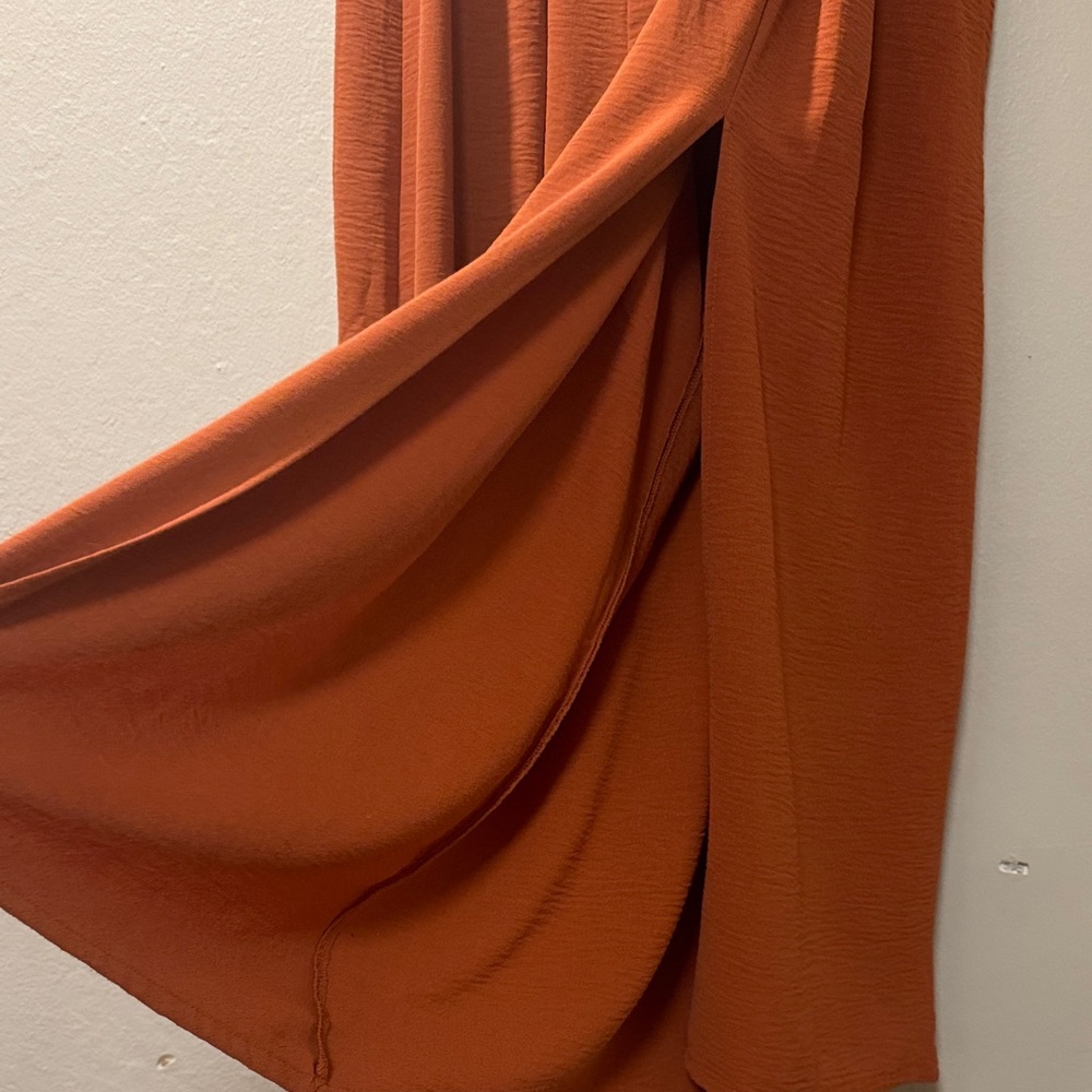 Rust Tie-Waist Wide Leg Pants - Women - Picture 8 of 12
